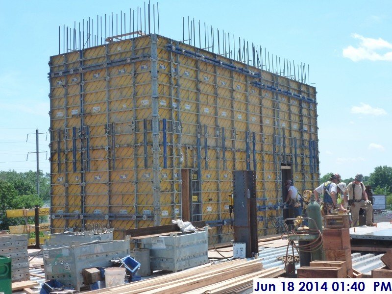 Finished installing shear wall panels at Elev. 4-Stair -2 (3rd Floor) Facing South-West (800x600)